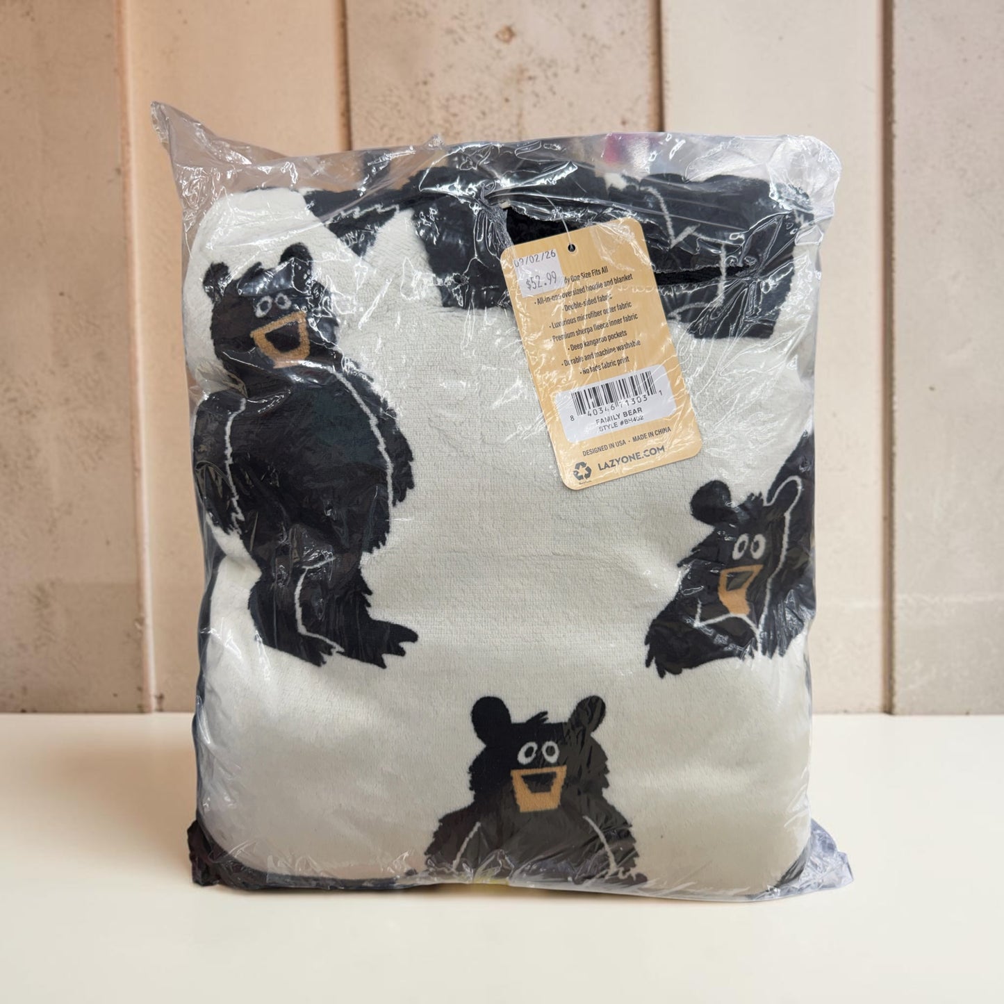 LazyOne Family Bear Oversized Hoodie Blanket – Black Bear