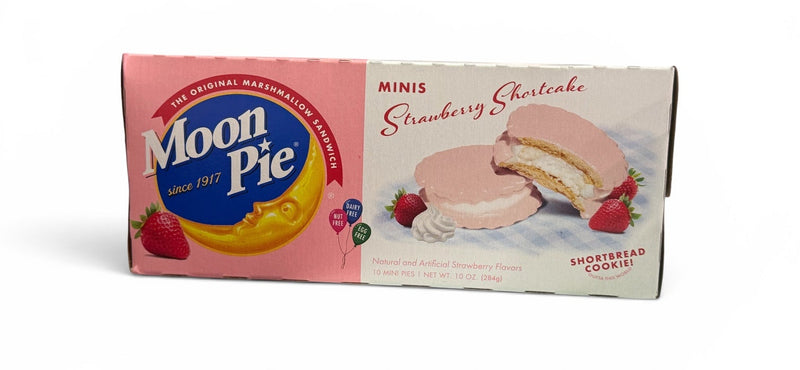 Box of Moon Pie Strawberry Shortcake on a white background