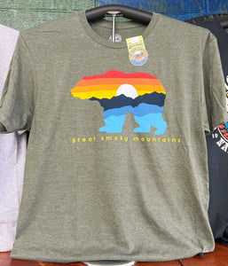 "Great Smoky Mountains Bear Sunset" T-Shirt by Duck Co